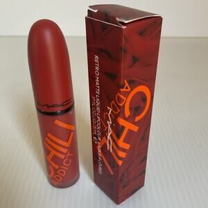 MAC Retro Matte Liquid Lipcolour Chili Addict 135 Red .17 fl oz 5ml NEW in Box